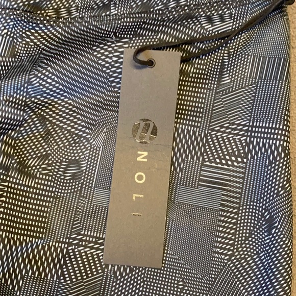 NOLI Yoga Leggings. Gorgeous Italian fabric. - Picture 1 of 6